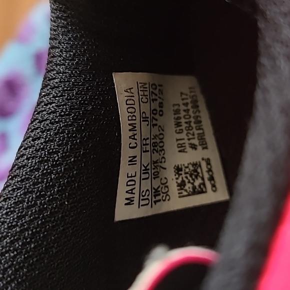 Kids Soccer Cleats - Picture 3 of 4